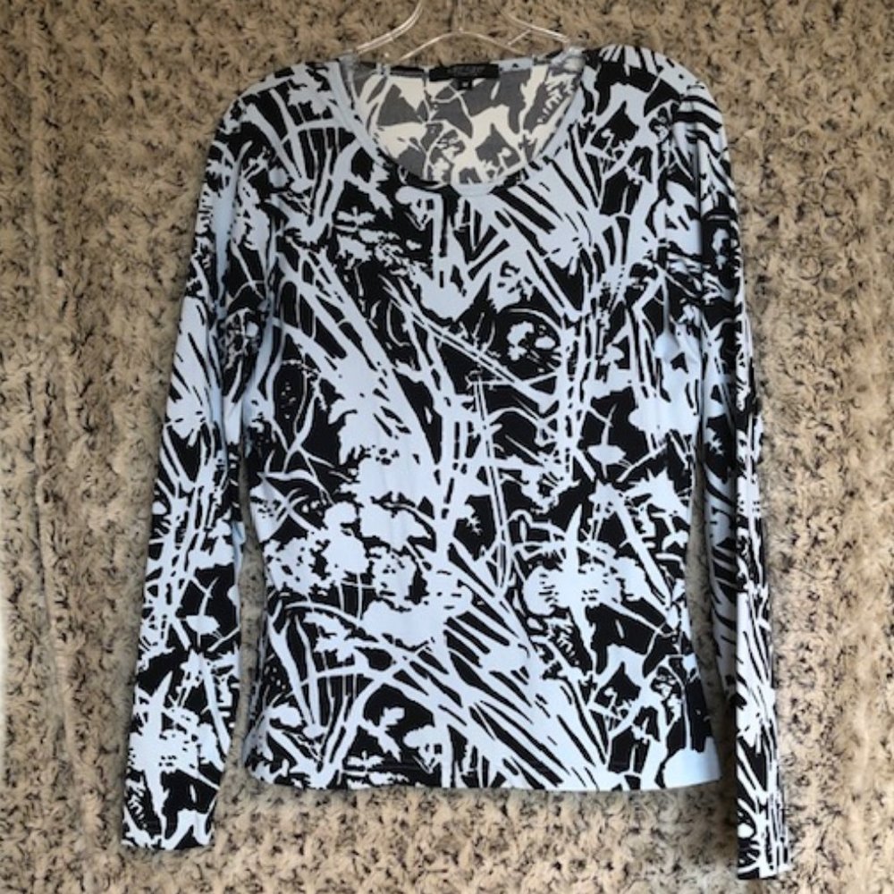 Karen Kane Tee